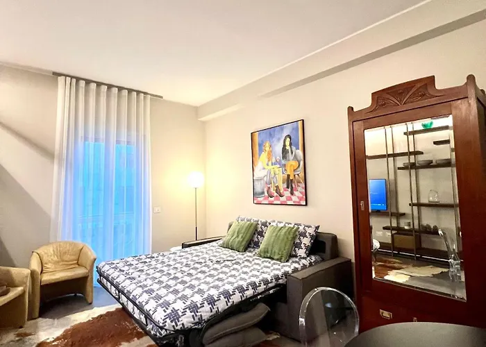 Design District Luxury Apartament