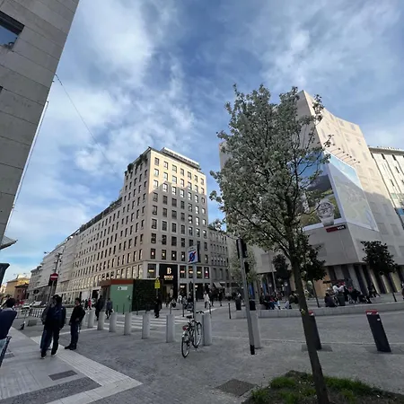 Design District Luxury Apartament
